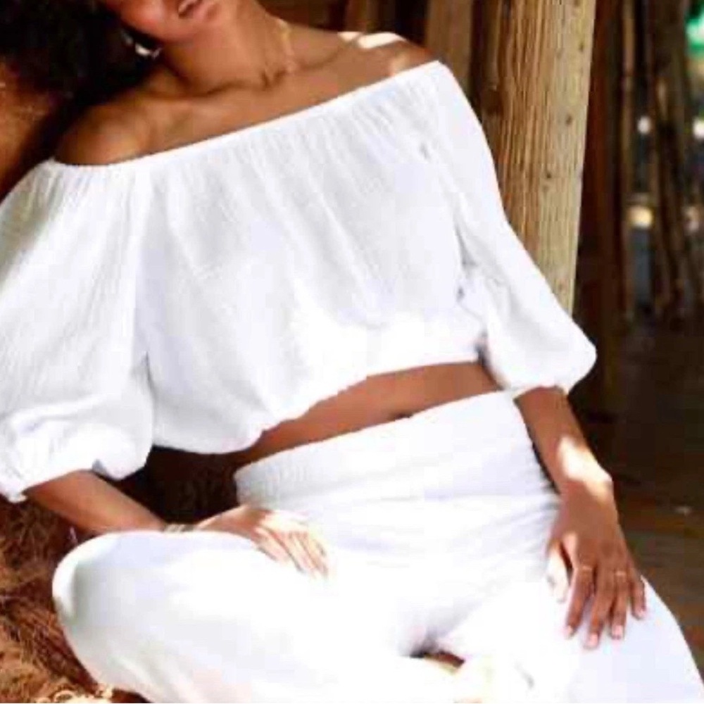 Anthropologie White Off-Shoulder Puff Sleeve Crop Top